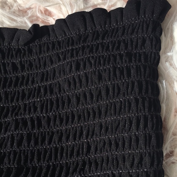 🦅Gorgeous black CACHE strapless flounce top - Picture 5 of 8